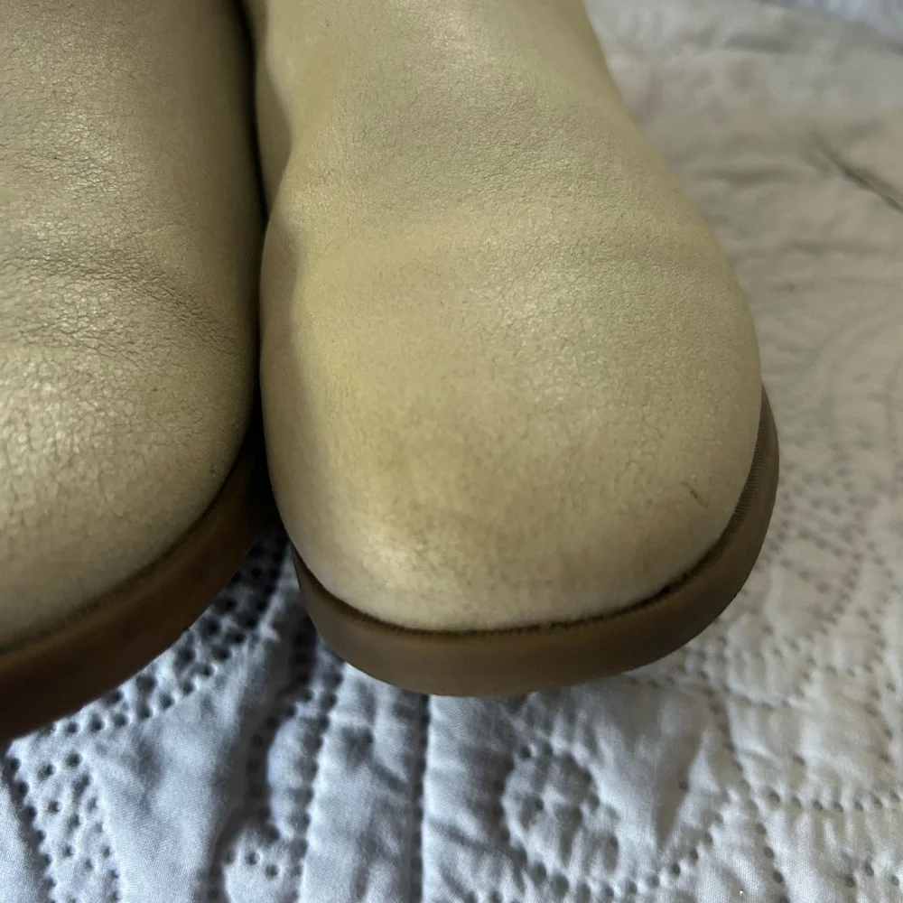 Stride Rite pretty pearlized